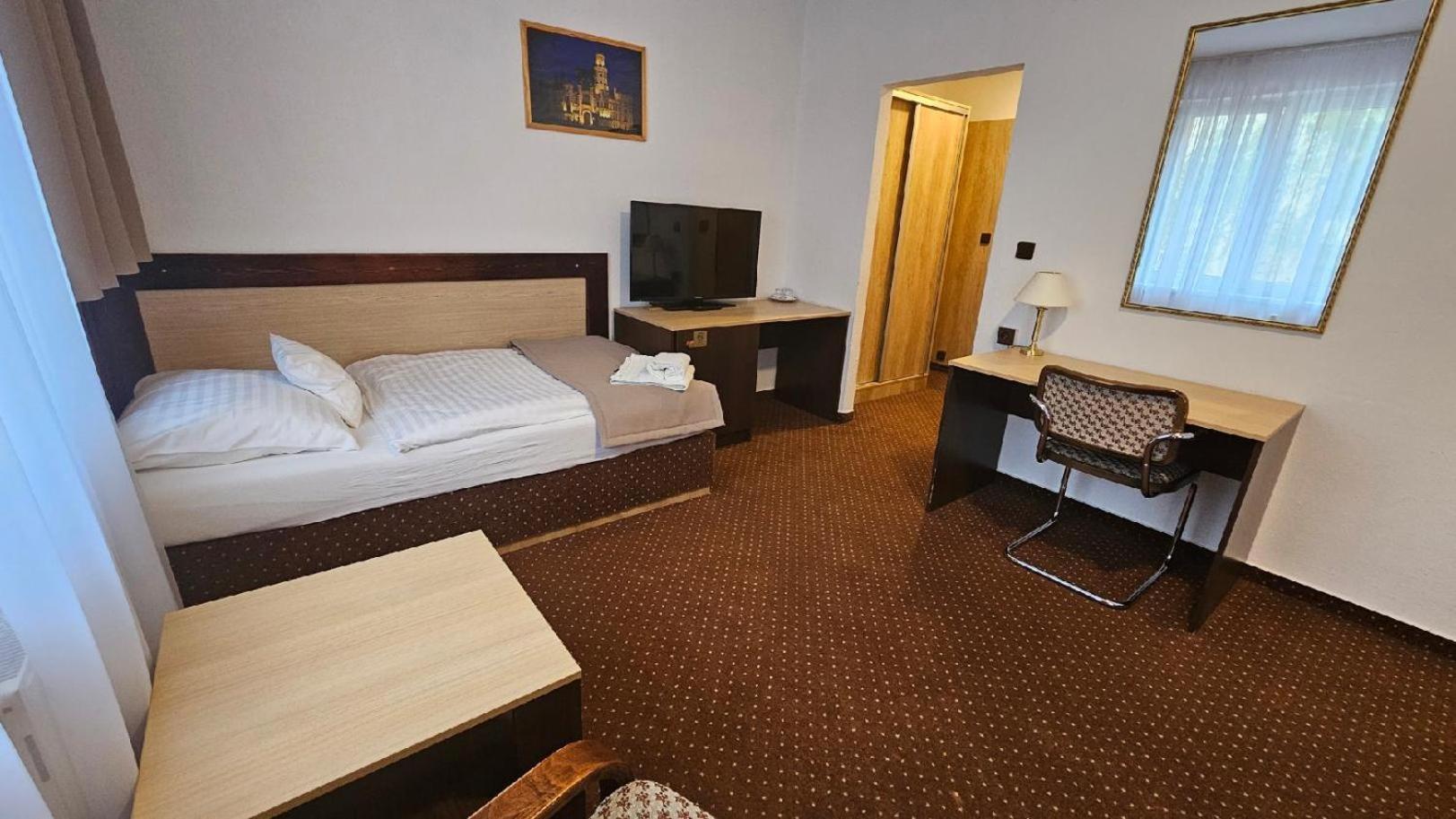 Hotel Adler Ceske Budejovice Extérieur photo